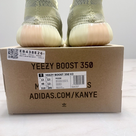 Adidas Yeezy Boost 350 V2 Antila Non-Reflective Size 13, Brand New w Box - Picture 6 of 9
